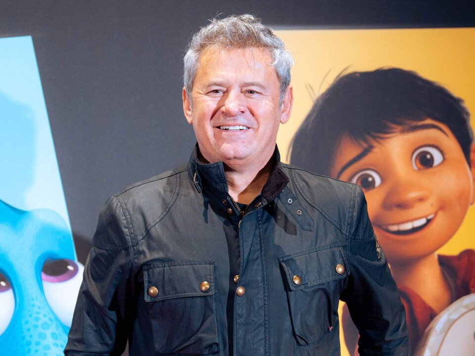 Miki Nadal posa durante un photocall previo a la inauguraci&oacute;n de la experiencia inmersiva 'MUNDO PIXAR', en el recinto ferial de Ifema, a 12 de diciembre de 2023, en Madrid (Espa&ntilde;a). &lsquo;MUNDO PIXAR&rsquo; es una exposici&oacute;n inmersiva y a tama&ntilde;o real, de los escenarios de las pel&iacute;culas de Pixar, con una ambientaci&oacute;n completamente realista basada en reproducciones de escenarios a tama&ntilde;o real y con objetos en 3D. Los asistentes pueden adentrarse en los principales escenarios de pel&iacute;culas que han marcado a varias generaciones, como Up, Cars, Toy Story, Buscando a Nemo, Del Rev&eacute;s (InsideOut), Coco, Elemental, Lucca o Monstruos S. A.
Gabriel Luengas / Europa Press
(Foto de ARCHIVO)
12/12/2023