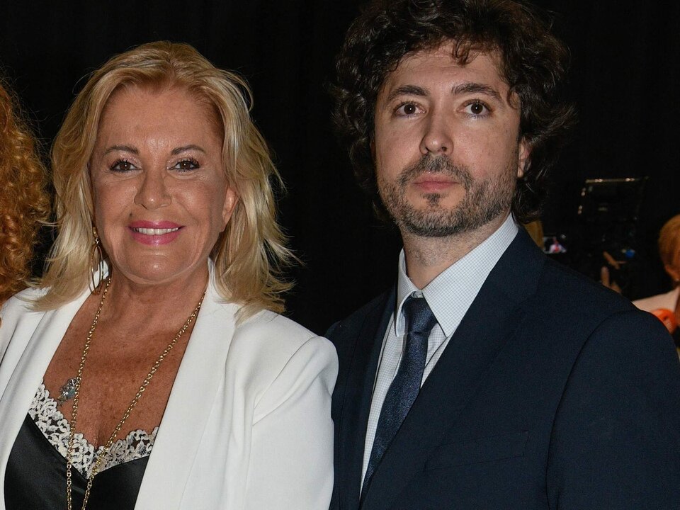 Sof&iacute;a Cristo, B&aacute;rbara Rey y &Aacute;ngel Cristo durante la presentaci&oacute;n del  nuevo libro de Chelo Garc&iacute;a Cort&eacute;s, 'Sin etiquetas', a 27 de octubre de 2022, en Madrid (Espa&ntilde;a)

LIBRO;GENTE;SALVAME

Jos&eacute; Oliva / Europa Press

(Foto de ARCHIVO)

27/10/2022