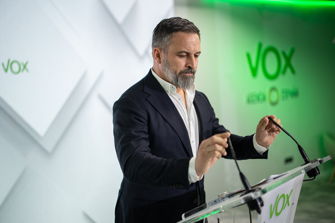 El presidente de Vox, Santiago Abascal, durante una rueda de prensa. (Foto: Alejandro Mart&iacute;nez V&eacute;lez / Europa Press)