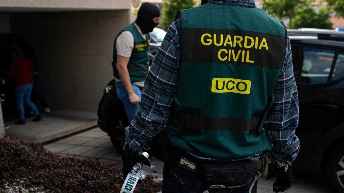 Agentes de la Unidad Central Operativa (UCO) de la Guardia Civil (Firma: Elena Fern&aacute;ndez / Europa Press).