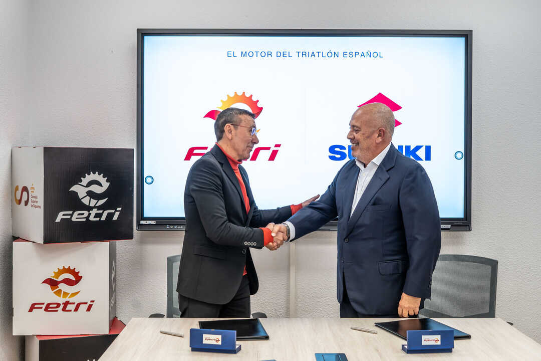 Suzuki Ib&eacute;rica y La Federaci&oacute;n Espa&ntilde;ola de Triatl&oacute;n firman el contrato m&aacute;s importante en la historia del triatl&oacute;n espa&ntilde;ol
