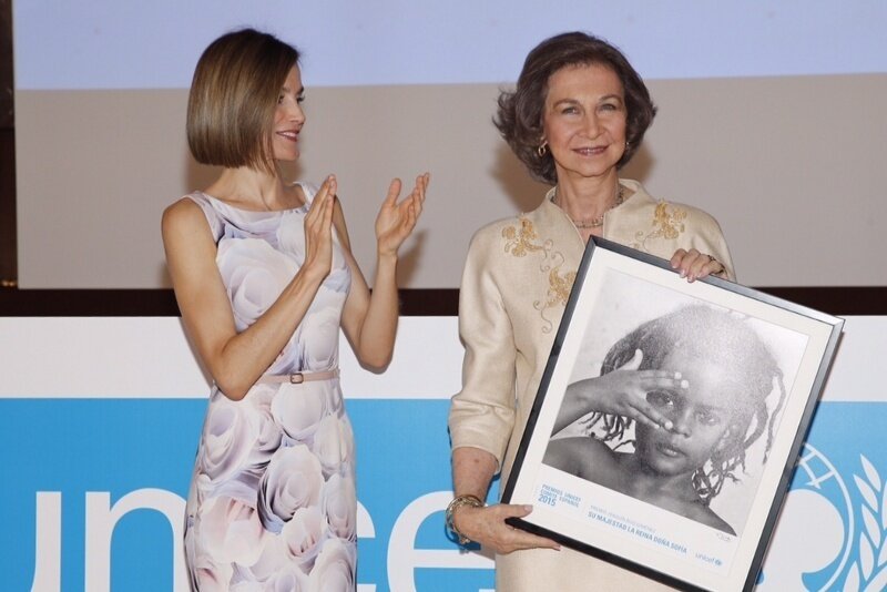 Las reinas Letizia y Sof&iacute;a en la entrega de premios UNICEF Comit&eacute; Espa&ntilde;ol 2015.