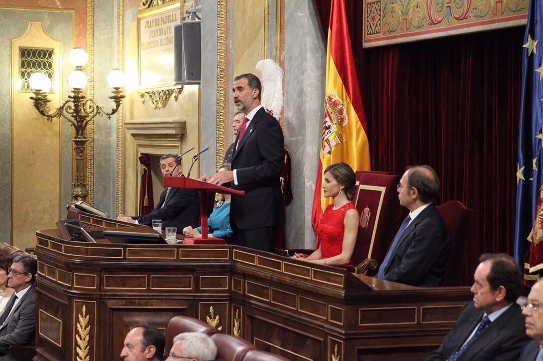 Felipe VI habla en el 40&ordm; aniversario de las elecciones constituyentes de 1977.
