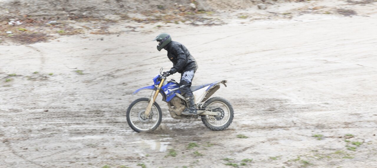 Un guardia real en moto, durante un entrenamiento en 2019.