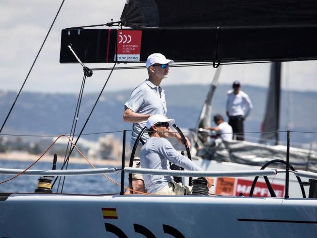 Felipe VI durante la regata.