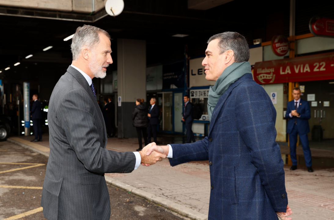 El Rey presidi&oacute; la inauguraci&oacute;n de la l&iacute;nea de Alta Velocidad Madrid-Murcia, cuyo viaje inaugural realizar&aacute; el trayecto Madrid-Elche-Murcia.