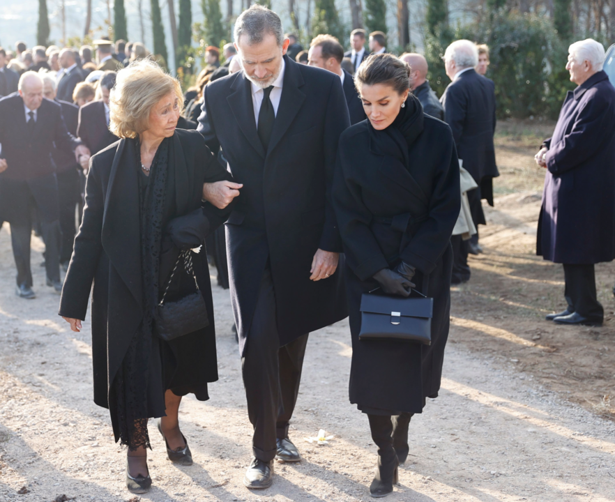 Ceremonia de sepelio del Rey Constantino de Grecia en el cementerio familiar de Tatoi.