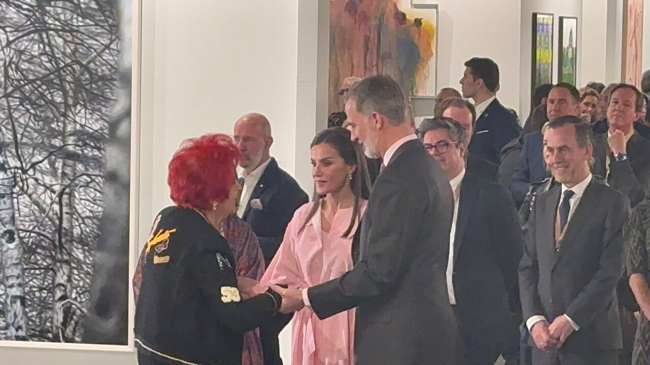 Juana de Aizpuru, la galerista que se ha atrevido a agarrar del brazo a Felipe VI.