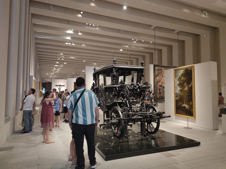 Visitantes en la Galer&iacute;a.