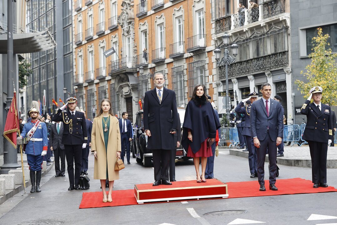 Los Reyes y la Princesa de Asturias presiden la sesi&oacute;n de apertura de la XV Legislatura.