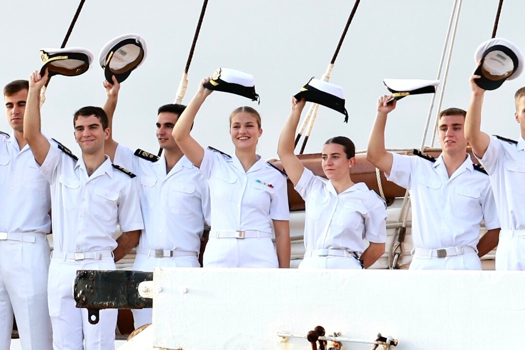 La Princesa de Asturias llega a Gij&oacute;n a bordo del "Juan Sebasti&aacute;n de Elcano"