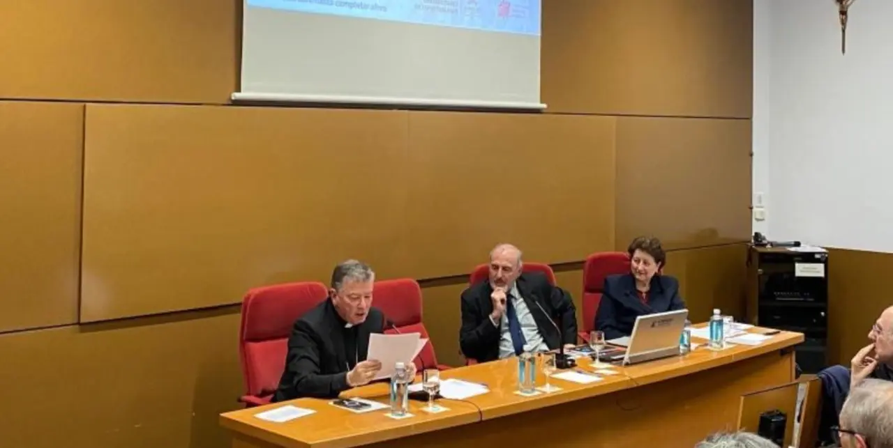 Juan Antonio Martínez Camino, en el "Foro de diálogo y estudio sobre el perdón y la reconciliación".