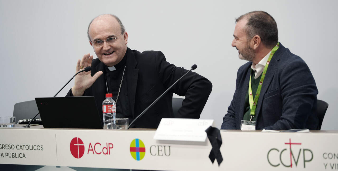 Conferencia de Jos&eacute; Ignacio Munilla, obispo de Orihuela-Alicante, en la segunda jornada del 26 Congreso Cat&oacute;licos y Vida P&uacute;blica. Modera Jos&eacute; Francisco Serrano.