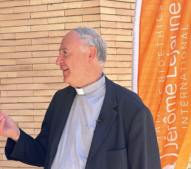 Mons. Renzo Pegoraro, nuevo presidente de la Pontificia Academia para la Vida.
