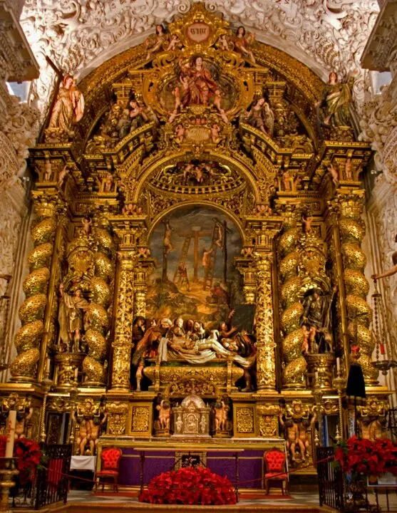 Interior de la iglesia del Hospital de la Santa Caridad de Sevilla. Fuente: Wikipedia.