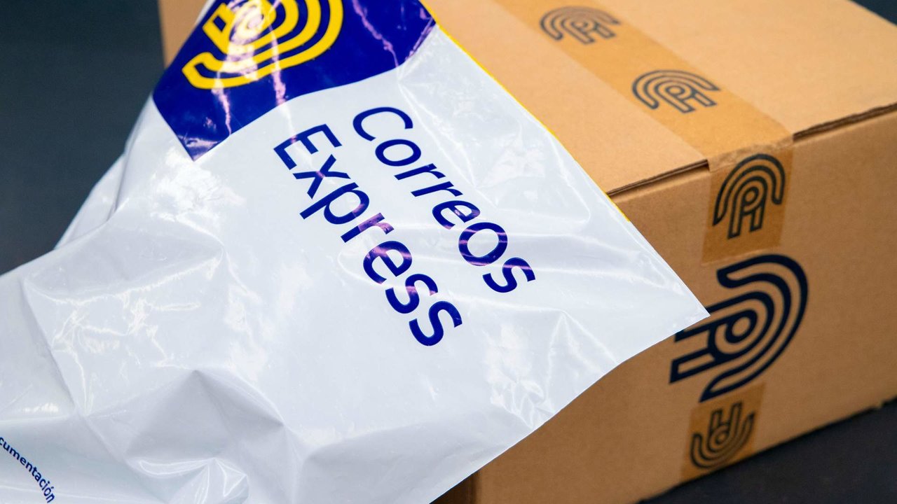 Los sobres y paquetes de Correos Express no pasan por escáneres de rayos X. 