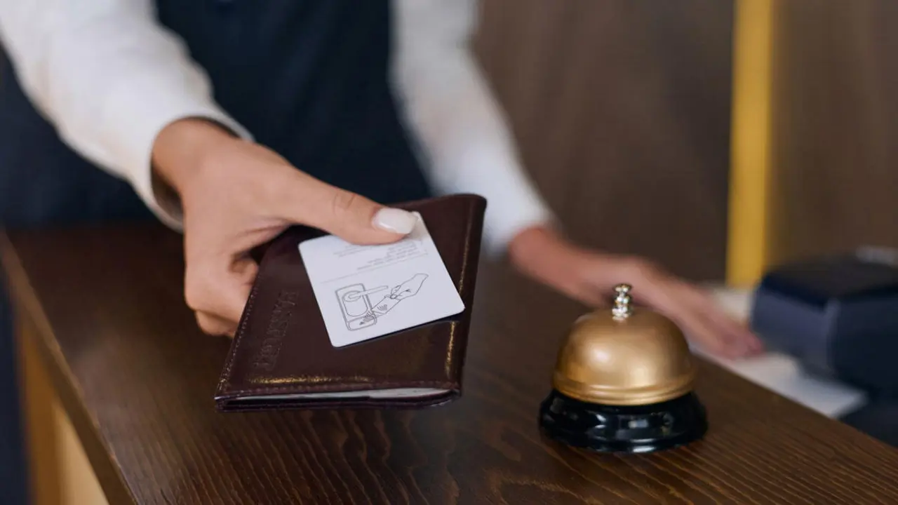 Cómo proteger tu DNI en el check-in de hoteles