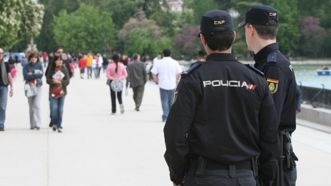 Agentes de la Polic&iacute;a Nacional.