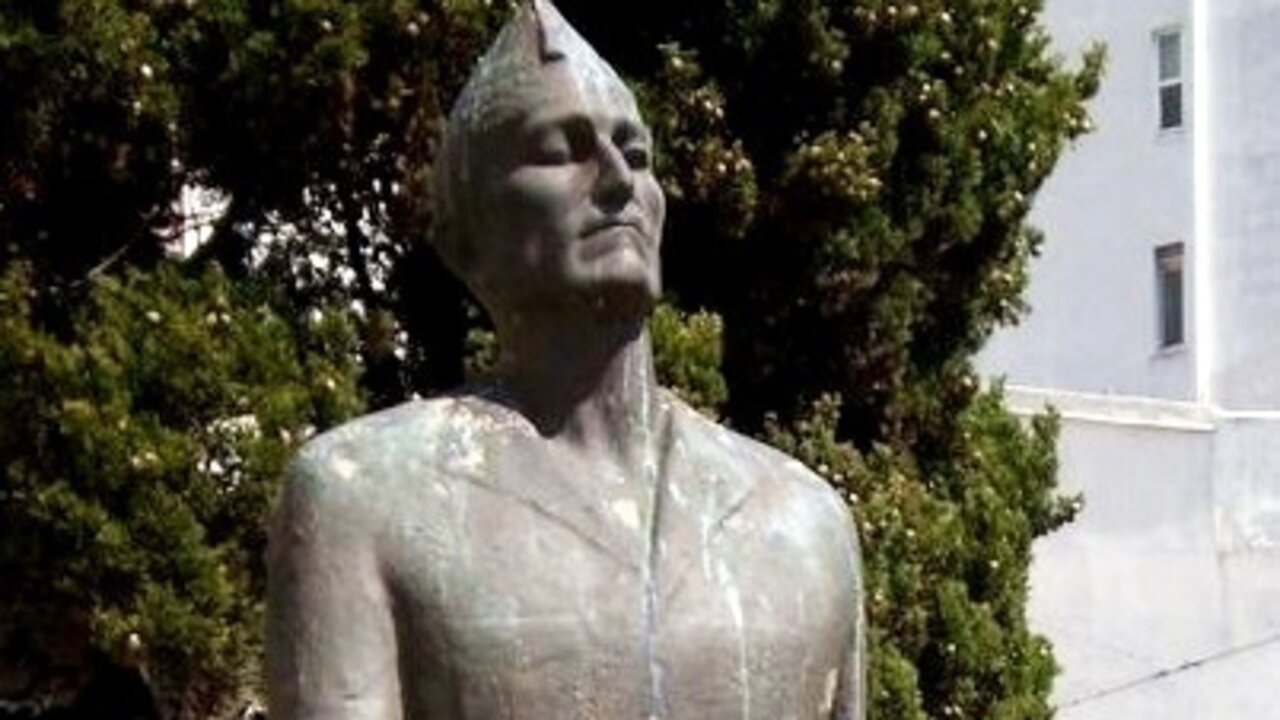 Estatua de Jos&eacute; Mill&aacute;n Astray en La Coru&ntilde;a.