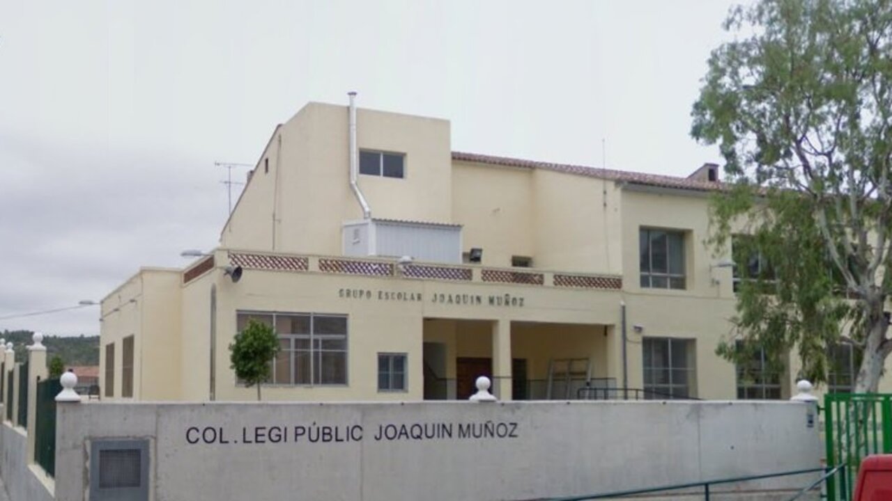 Colegio p&uacute;blico de Turis (Valencia).