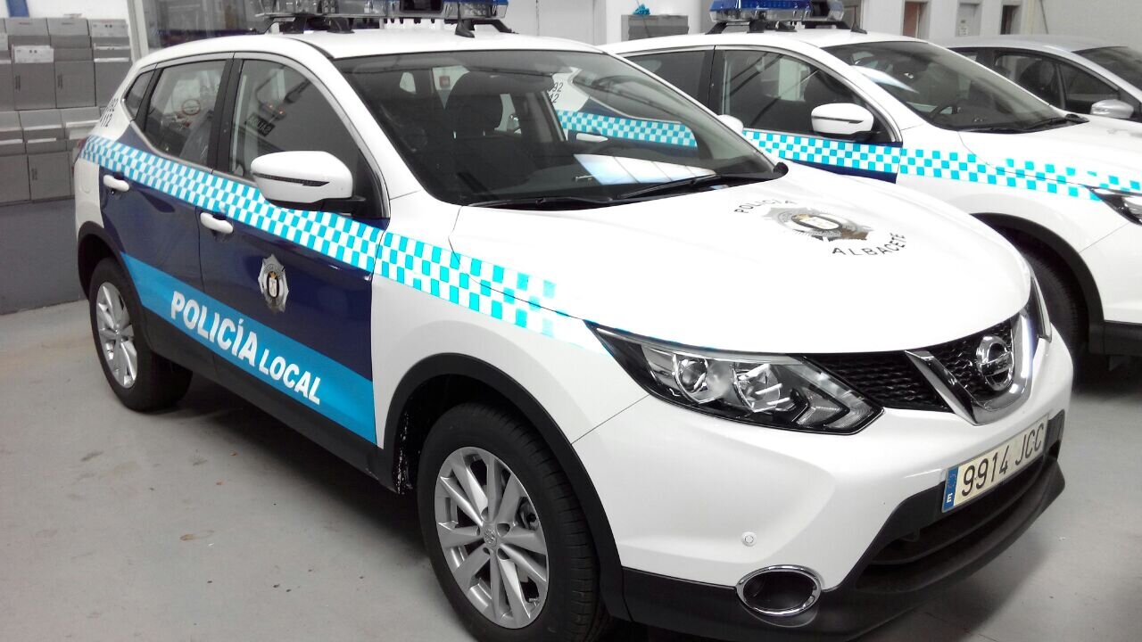 Coche patrulla de la polic&iacute;a local de Albacete