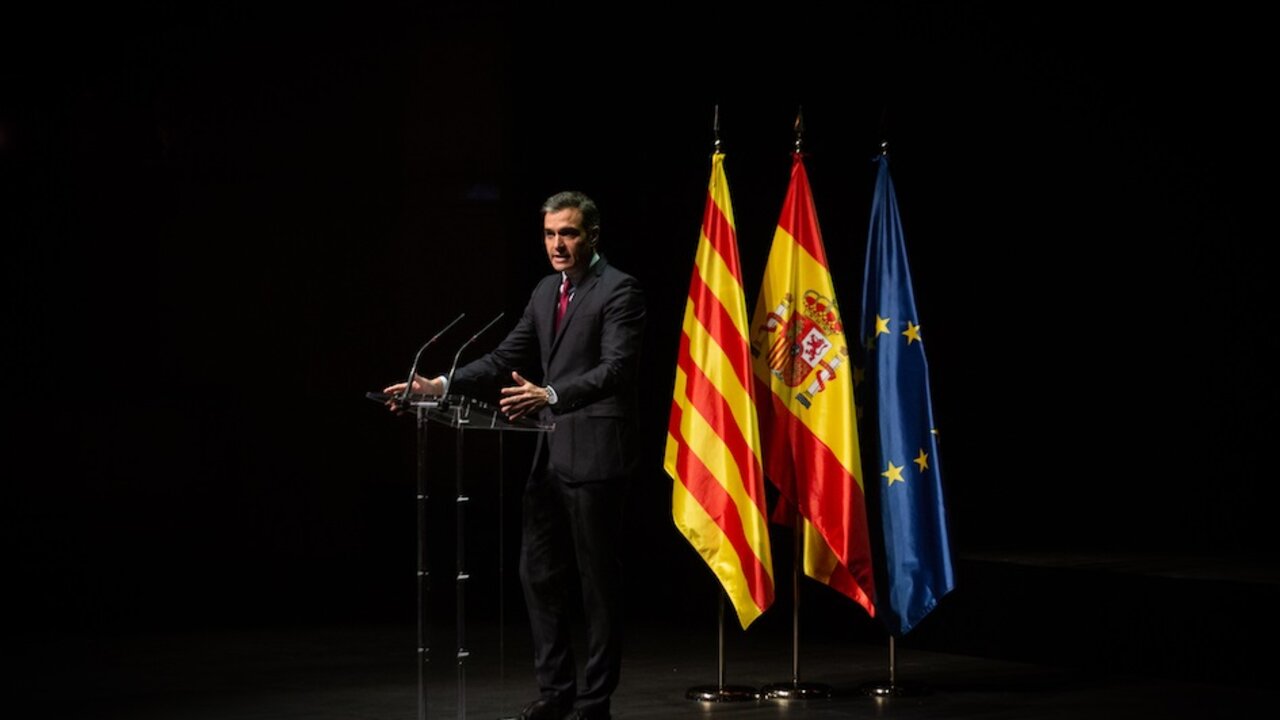 EuropaPress_3797873_presidente_gobierno_pedro_sanchez_conferencia_liceu