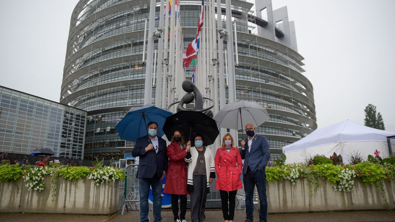EuropaPress_3831123_junqueras_forcadell_exconsellers_indultados_erc_llegan_parlamento_europeo
