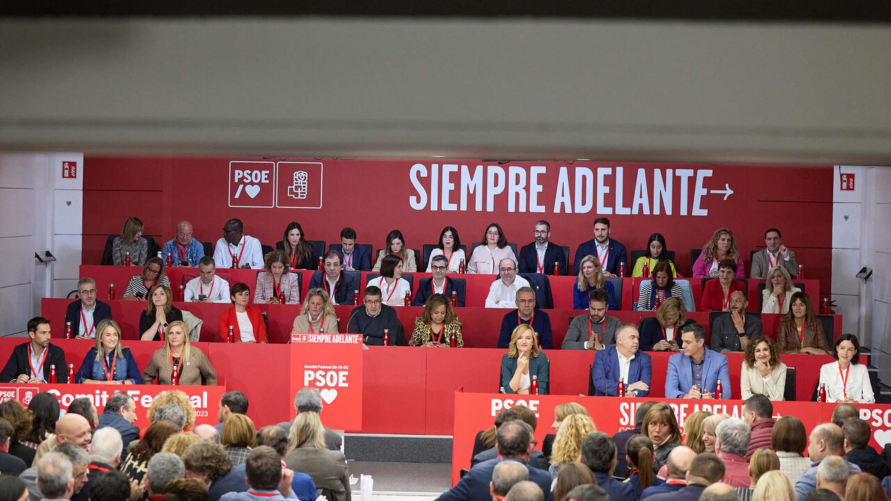 El PSOE toca a arrebato para llenar su convenci&oacute;n en Galicia  