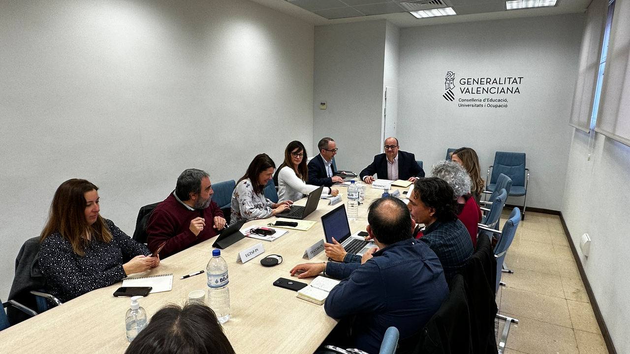 Reuni&oacute;n con los sindicatos