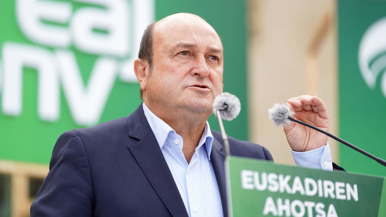 El presidente del EBB, Andoni Ortuzar, durante un acto del PNV. 