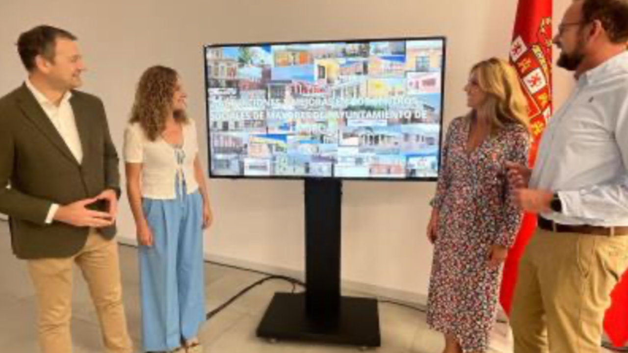 El Ayuntamiento de Murcia revoluciona 75 Centros de Mayores gracias a un canal de WhatsApp