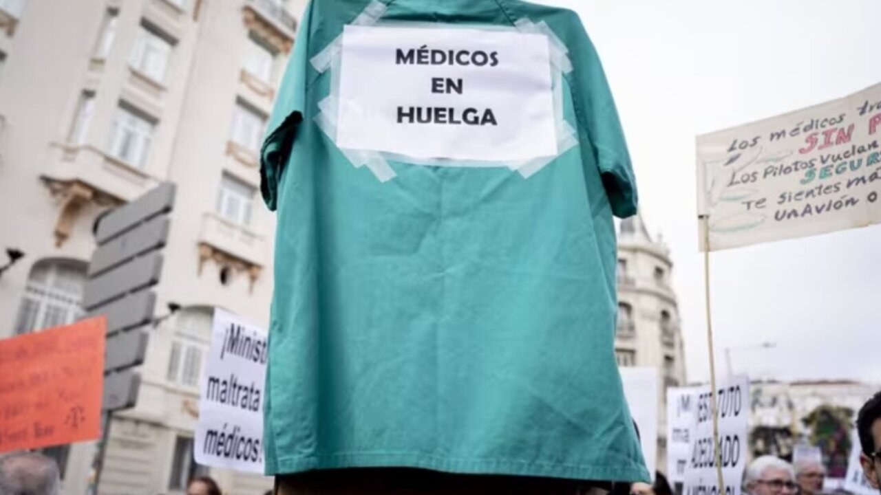Imagen de una manifestaci&oacute;n de m&eacute;dicos en Madrid. A. P&eacute;rez Meca - Europa Press.