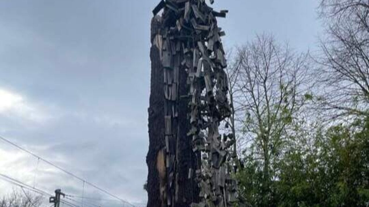 Escultura del Ayuntamiento de Zalla.