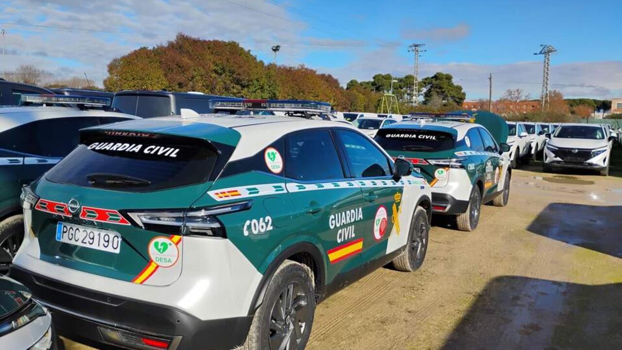 La Guardia Civil de Salamanca cardioprotege diez veh&iacute;culos patrulla para atender a los peque&ntilde;os municipios de la provincia.