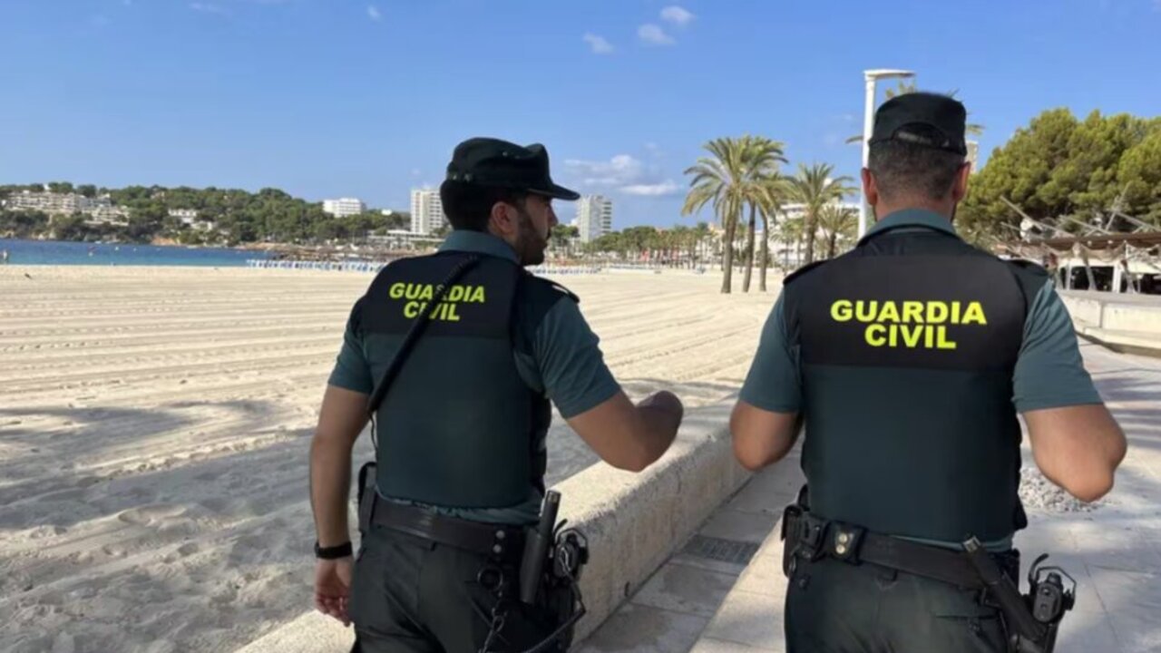 Guardias Civiles en Ibiza.