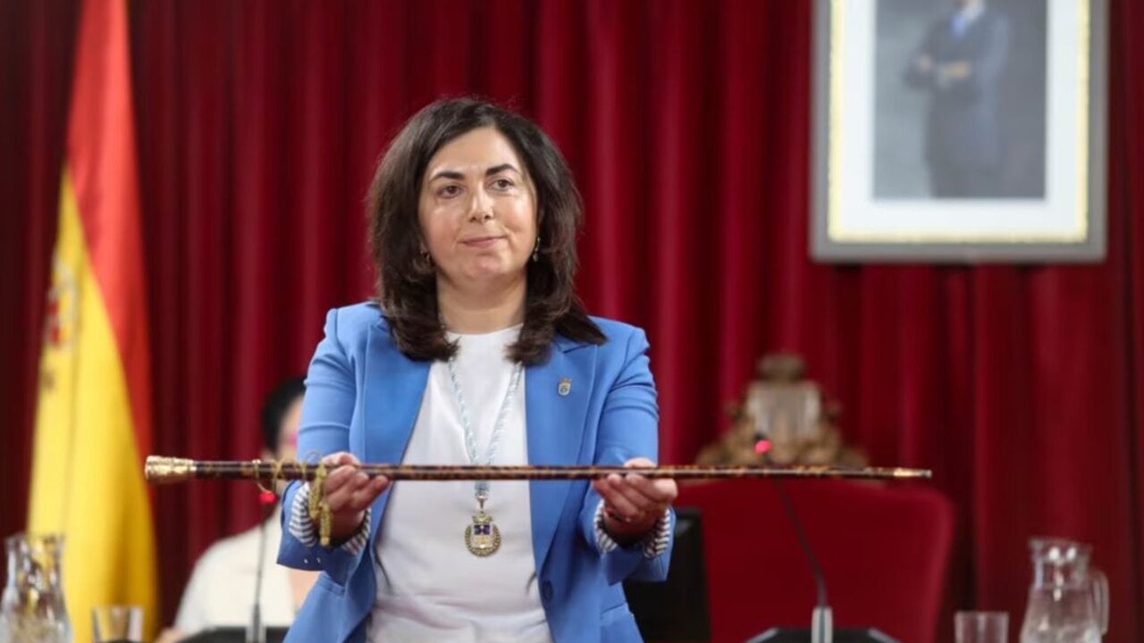 La nueva alcaldesa de Lugo, Elena Candia, durante el debate de la moci&oacute;n de censura en el Ayuntamiento de Lugo, a 7 de mayo de 2026. 
- Carlos Castro - Europa Press