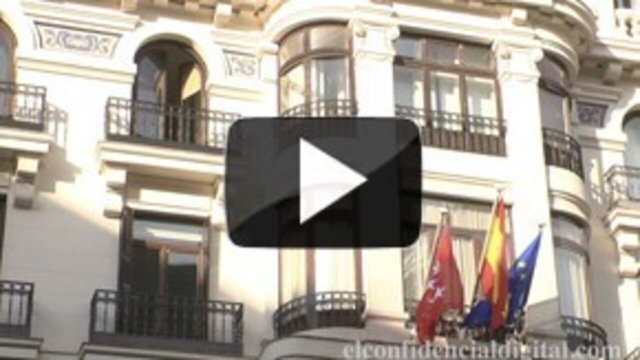 <p>&Eacute;sta es la sede del Consejo Consultivo de la Comunidad de Madrid d&oacute;nde acaba de aterrizar. Se encuentra situada en pleno centro, en la tercera planta del n&uacute;mero seis de la Gran V&iacute;a.&nbsp;<br></p>