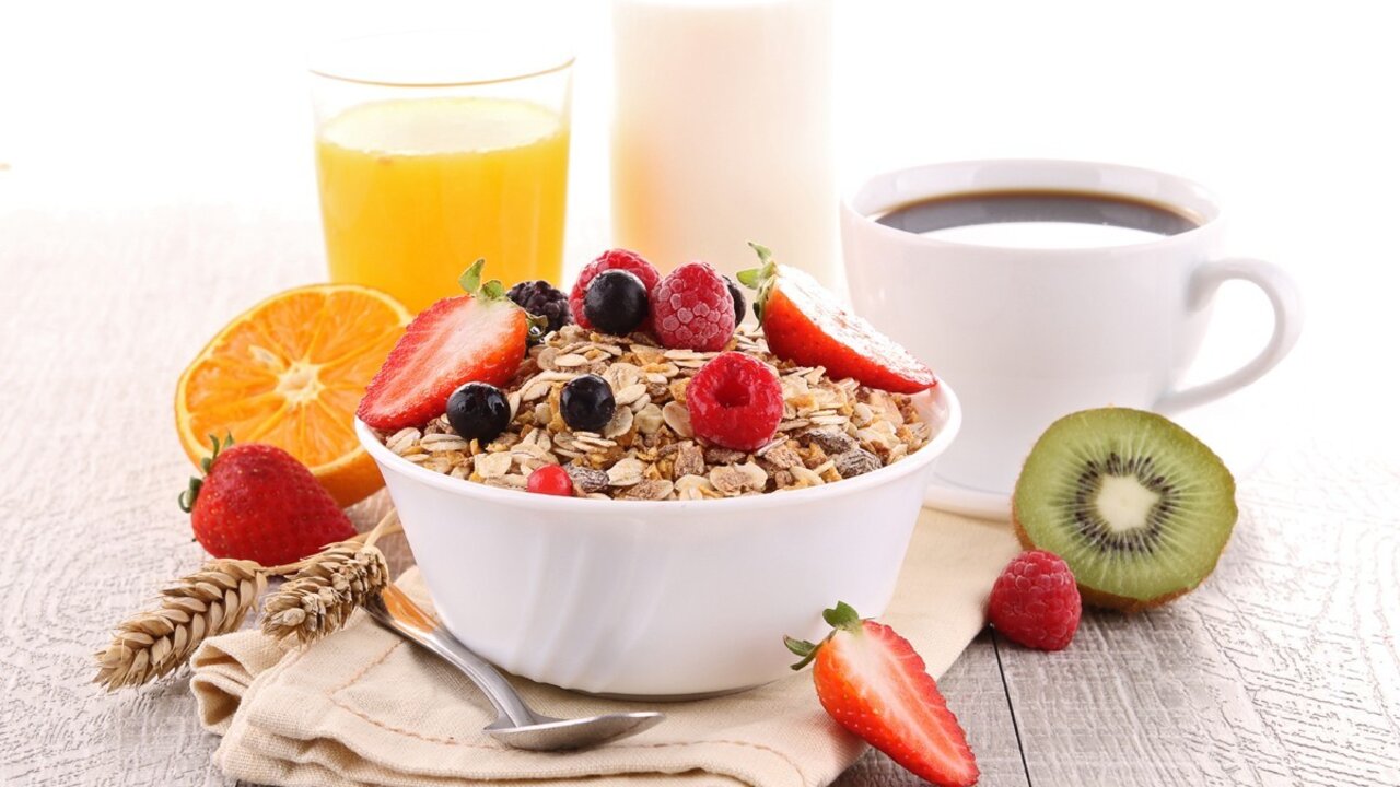 Desayuno equilibrado seg&uacute;n los expertos. 