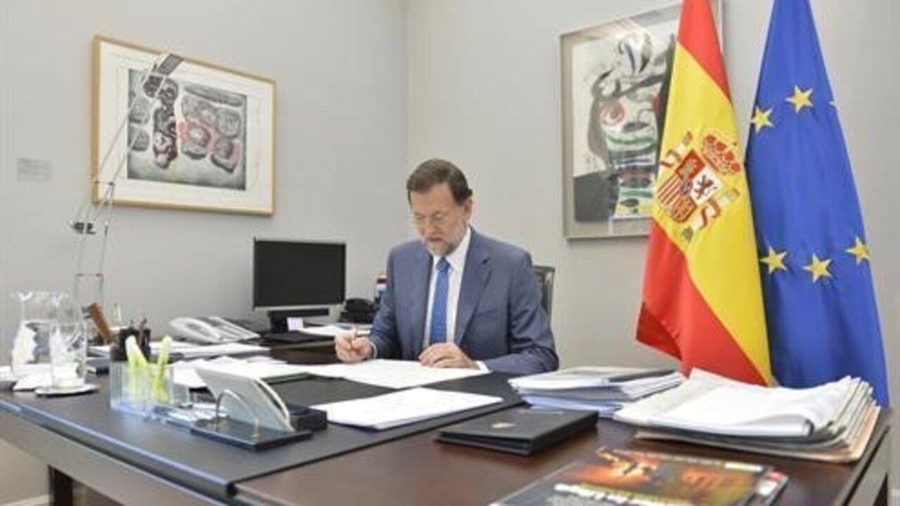 Mariano Rajoy en su despacho de La Moncloa.