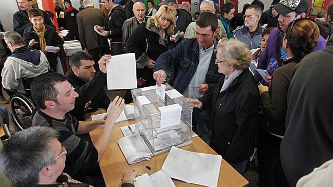 Afluencia de votantes a los colegios electorales.