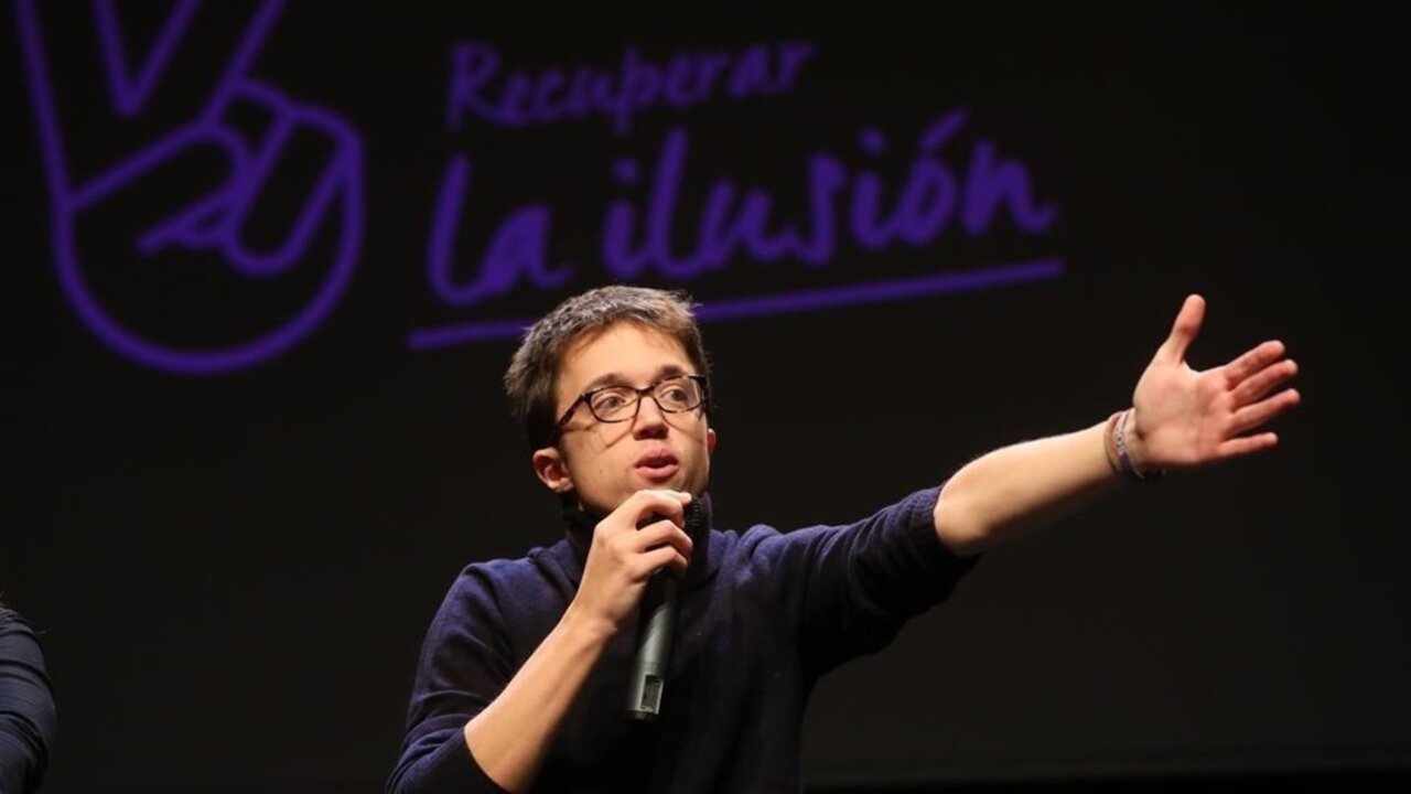 &Iacute;&ntilde;igo Errej&oacute;n, en un mitin de su candidatura, Recuperar la Ilusi&oacute;n.