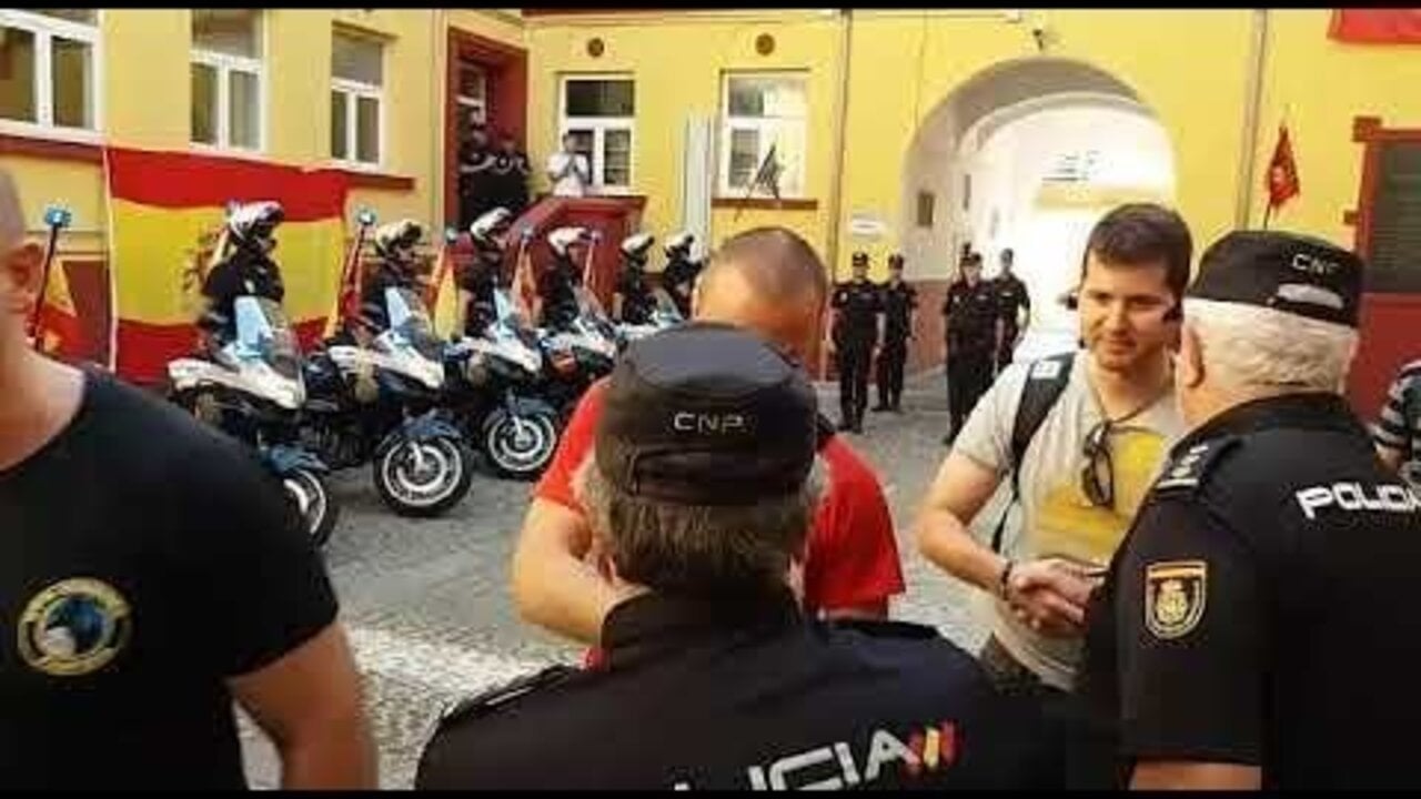 Despedida a polic&iacute;as de la UPR de C&oacute;rdoba enviados a Catalu&ntilde;a. 