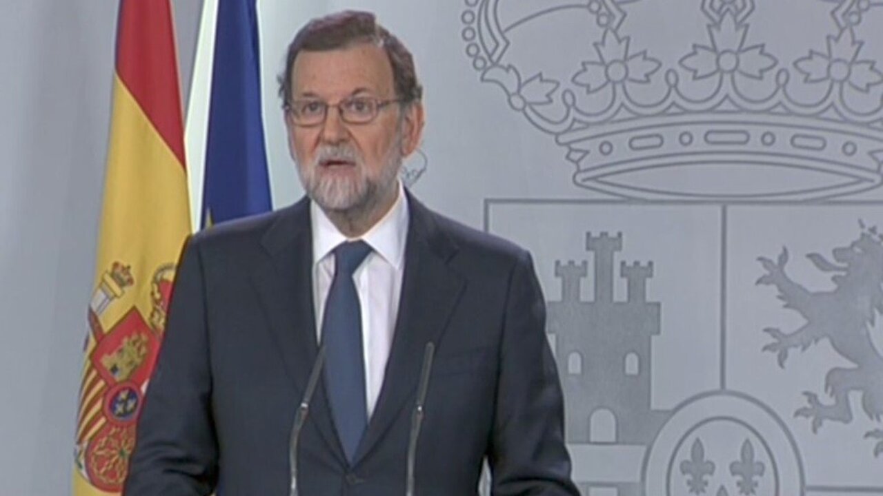 Mariano Rajoy responde a la declaraci&oacute;n de independencia de Catalu&ntilde;a.