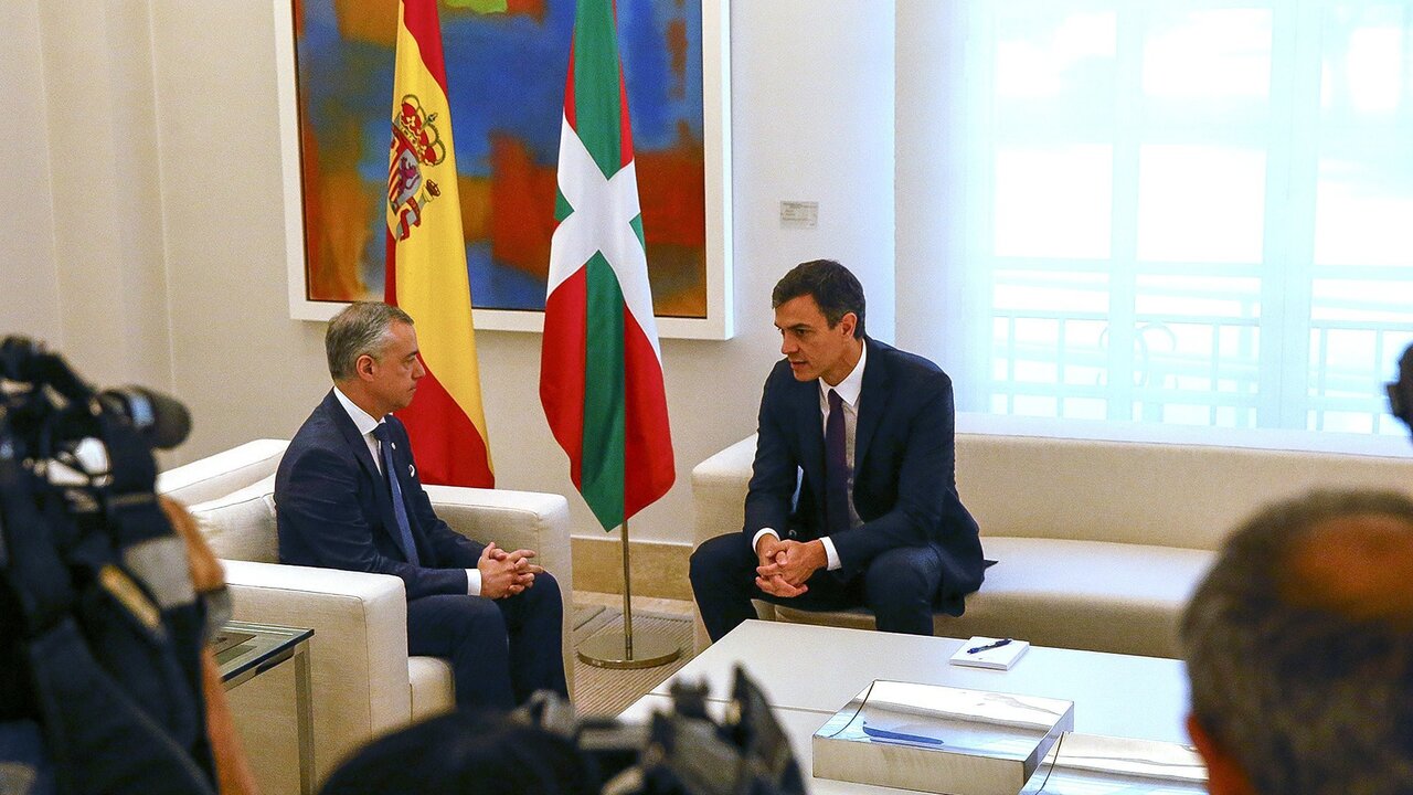 I&ntilde;igo Urkullu y Pedro S&aacute;nchez, en La Moncloa