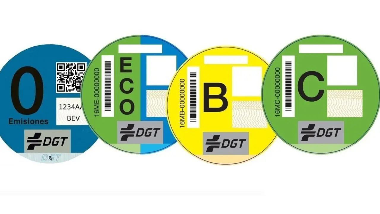 Pegatinas medioambientales de la DGT.