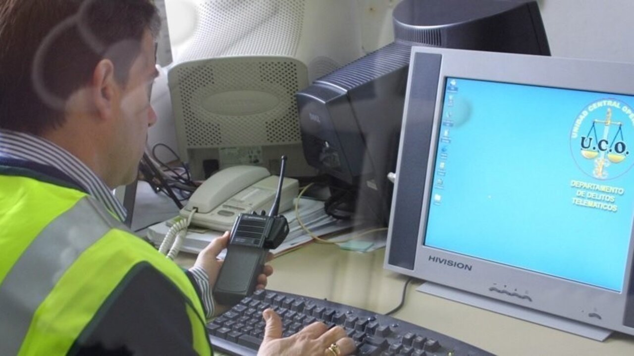 Agente del Grupo de Delitos Telem&aacute;ticos de la Guardia Civil.