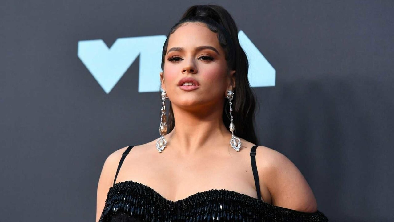 Rosal&iacute;a en los premios MTV.