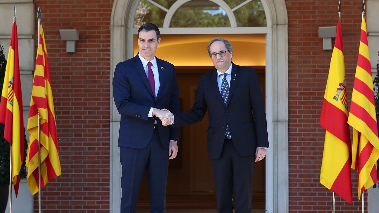 Pedro S&aacute;nchez y Quim Torra, en el Palacio de la Moncloa el 26 de febrero de 2020.