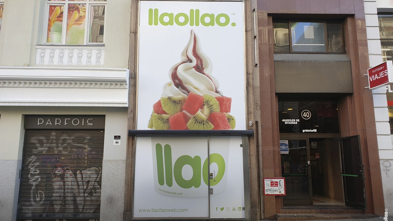 llaollao en la Gran V&iacute;a de Madrid.