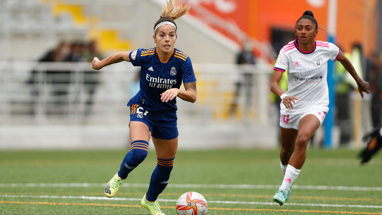 Claudia Zornoza of Real Madrid in action during the Spanish Women&rsquo;s League, Liga Iberdrola, football match played between Madrid CFF and Real Madrid at Centro Municipal Antiguo Canodromo on December 19, 2021, in Madrid, Spain.